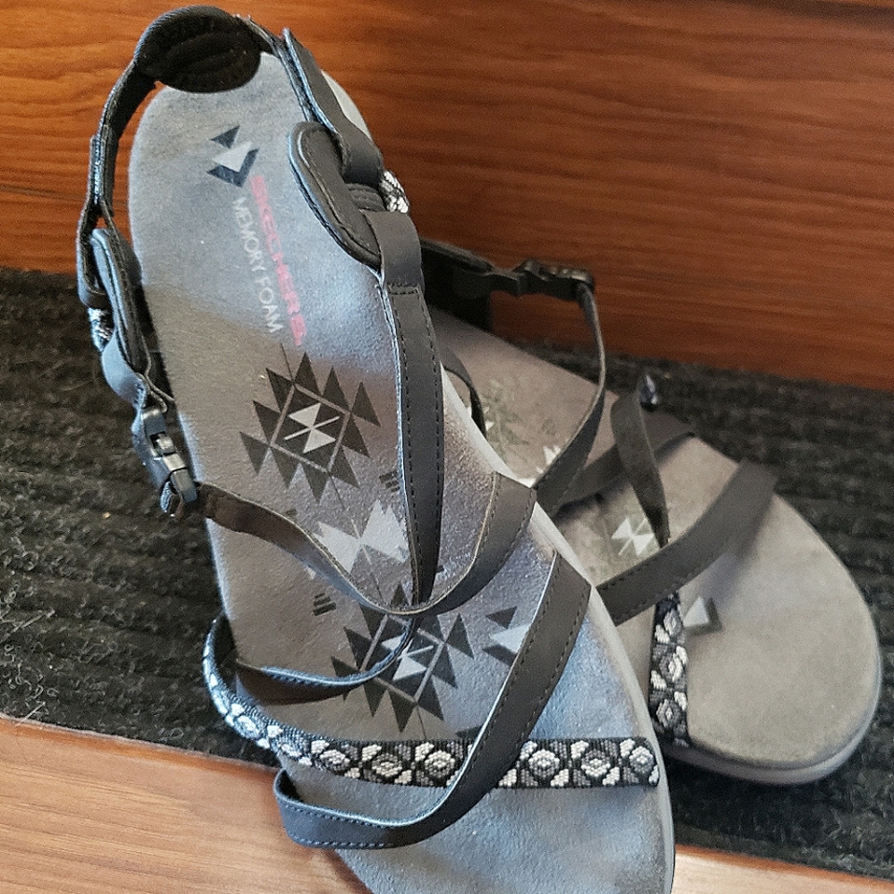 Skechers ladies sandals size 11W